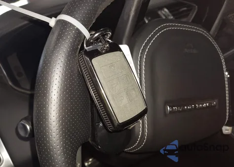 2020 Land Rover Range Rover Sport Svr z USA, uszkodzony, nr VIN SALWZ2RE2LA700703